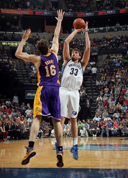 轻化建队策 轻化建队策